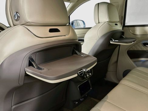 Certified 2023 Bentley Bentayga AWD/4WD image 25