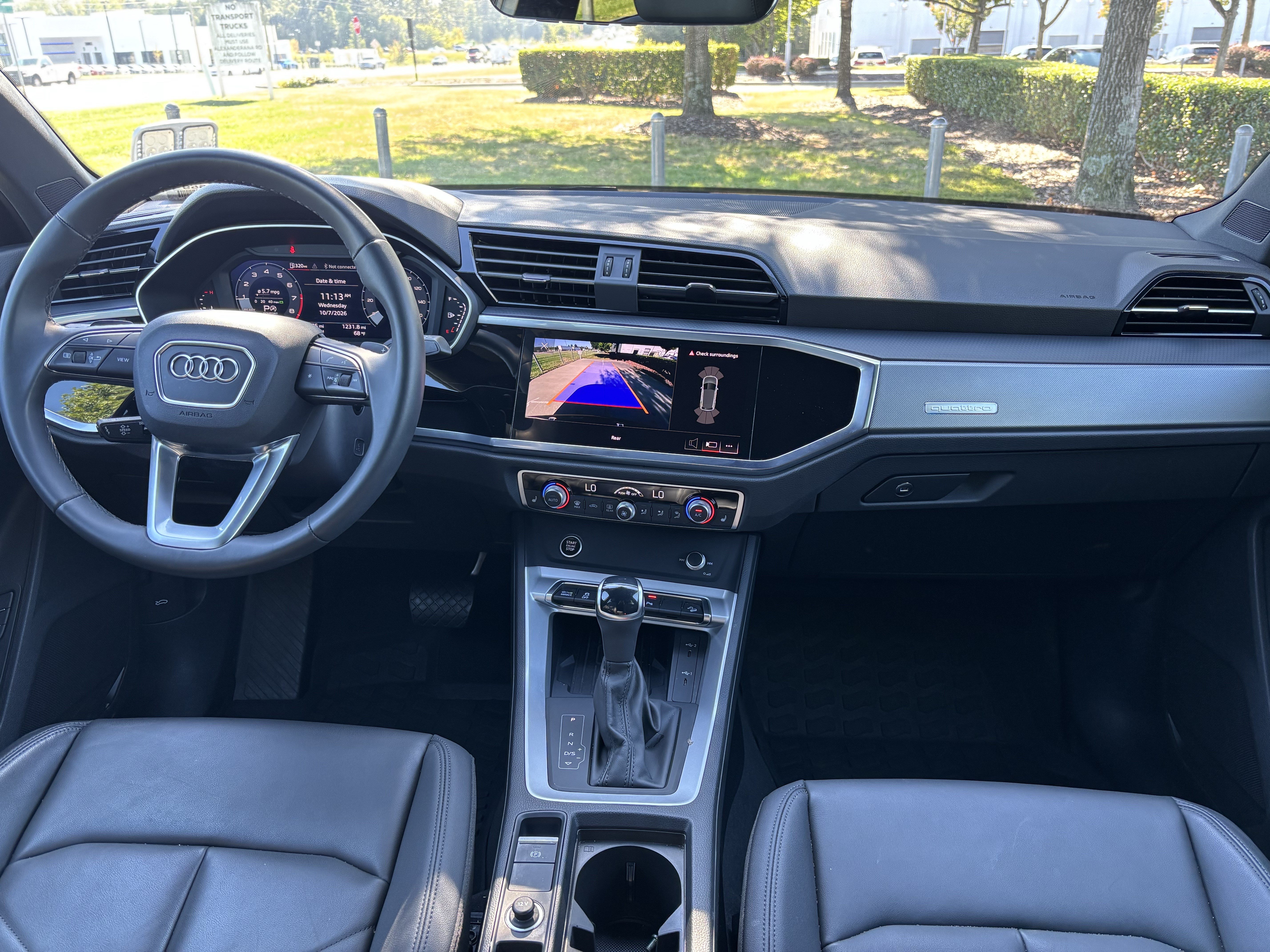 Used 2025 Audi Q3 2.0T Premium w/ Convenience Package AWD/4WD image 31