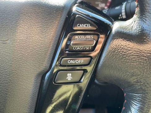 Used 2022 Nissan Frontier Pro-X image 7