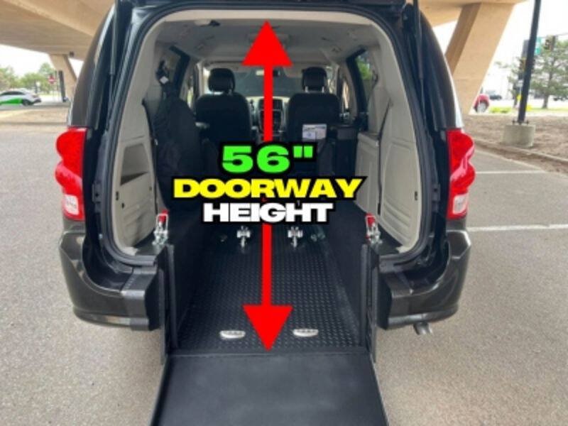 Used 2017 Dodge Grand Caravan SE w/ Power Window Group FWD image 47