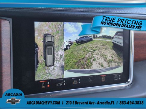 Used 2023 GMC Yukon Denali Ultimate AWD/4WD image 21