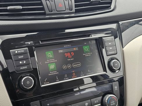 Used 2019 Nissan Rogue Sport SL w/ Premium Package image 6