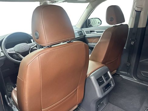 Used 2023 Volkswagen Atlas SEL R-Line AWD/4WD image 37