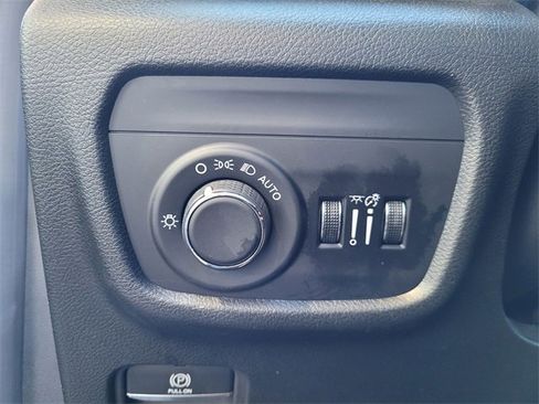 Certified 2024 Jeep Grand Cherokee L Laredo image 13