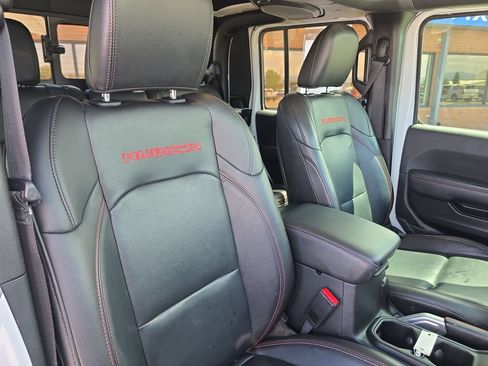 Used 2023 Jeep Gladiator Rubicon w/ LED Lighting Group AWD/4WD image 33