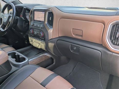 Used 2022 Chevrolet Silverado 3500 High Country AWD/4WD image 21