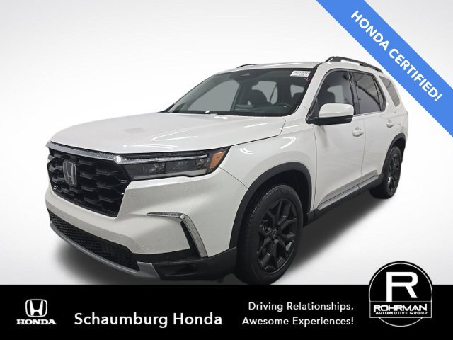 Used 2025 Honda Pilot Touring image 1