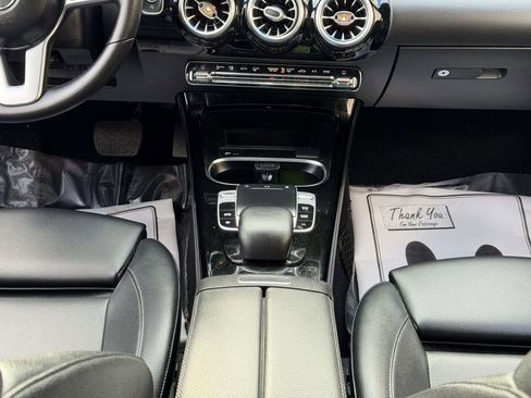 Used 2020 Mercedes-Benz CLA 250 image 23