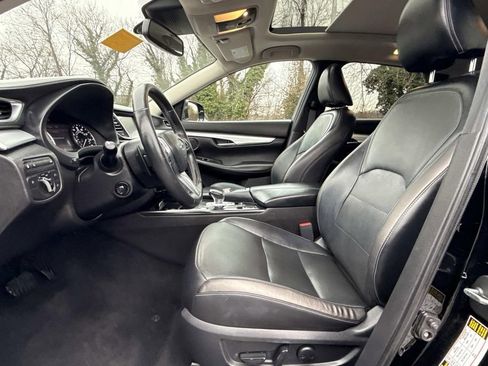 Used 2019 INFINITI QX50 Essential w/ Premium Heat Package image 16