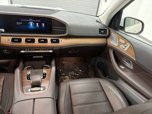 Used 2020 Mercedes-Benz GLS 450 4MATIC image 30