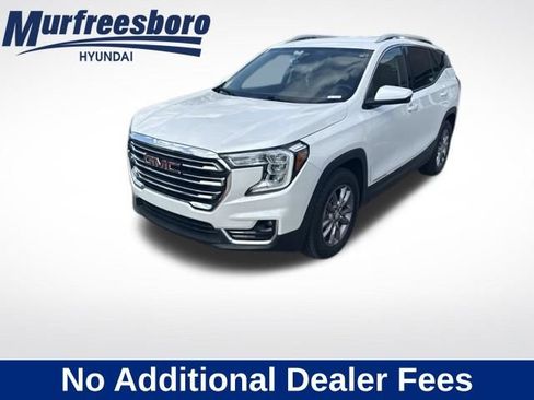 Used 2023 GMC Terrain SLT w/ LPO, Floor Liner Package FWD image 1