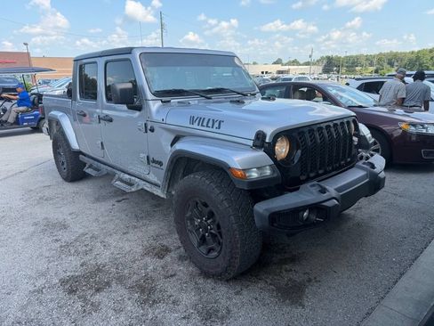 Used 2021 Jeep Gladiator Sport AWD/4WD image 2