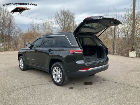 Used 2023 Jeep Grand Cherokee Limited w/ Trailer Tow Prep Group (B) image 27