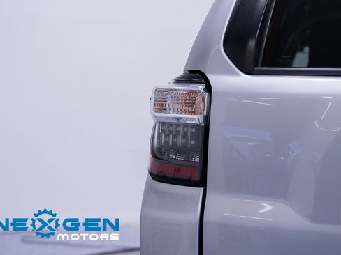 Used 2021 Toyota 4Runner SR5 Premium image 53