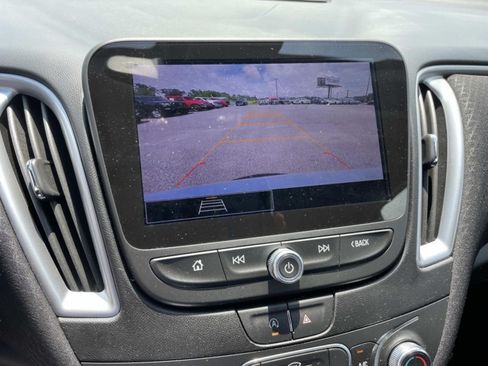 Used 2023 Chevrolet Malibu LS FWD image 24
