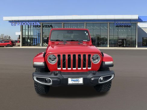 Used 2020 Jeep Gladiator Overland AWD/4WD image 7