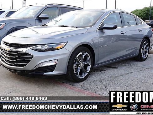 Used 2024 Chevrolet Malibu LT image 3