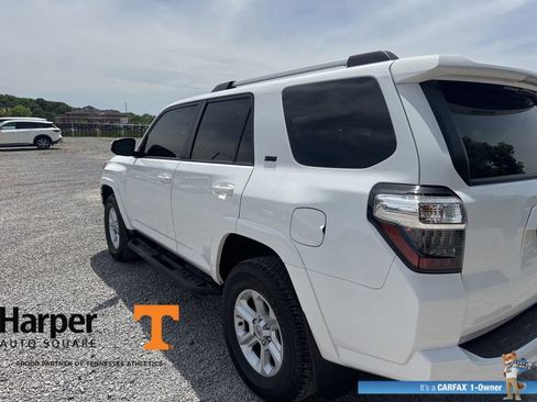 Used 2024 Toyota 4Runner SR5 Premium w/ Moonroof Package AWD/4WD image 3