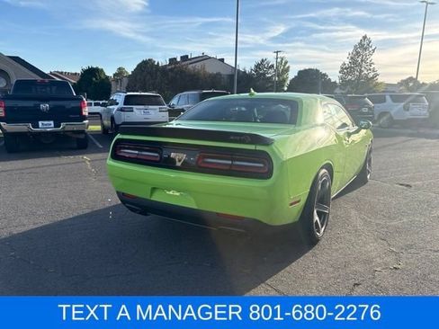 Used 2023 Dodge Challenger SRT Hellcat RWD image 5
