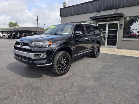 Used 2017 Toyota 4Runner Limited AWD/4WD image 2