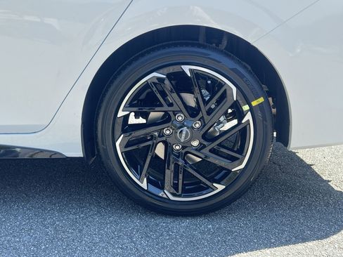 New 2026 Nissan Sentra SR image 27