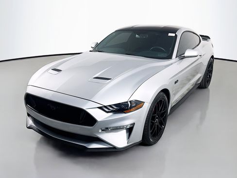 Used 2018 Ford Mustang GT w/ Black Accent Package image 4