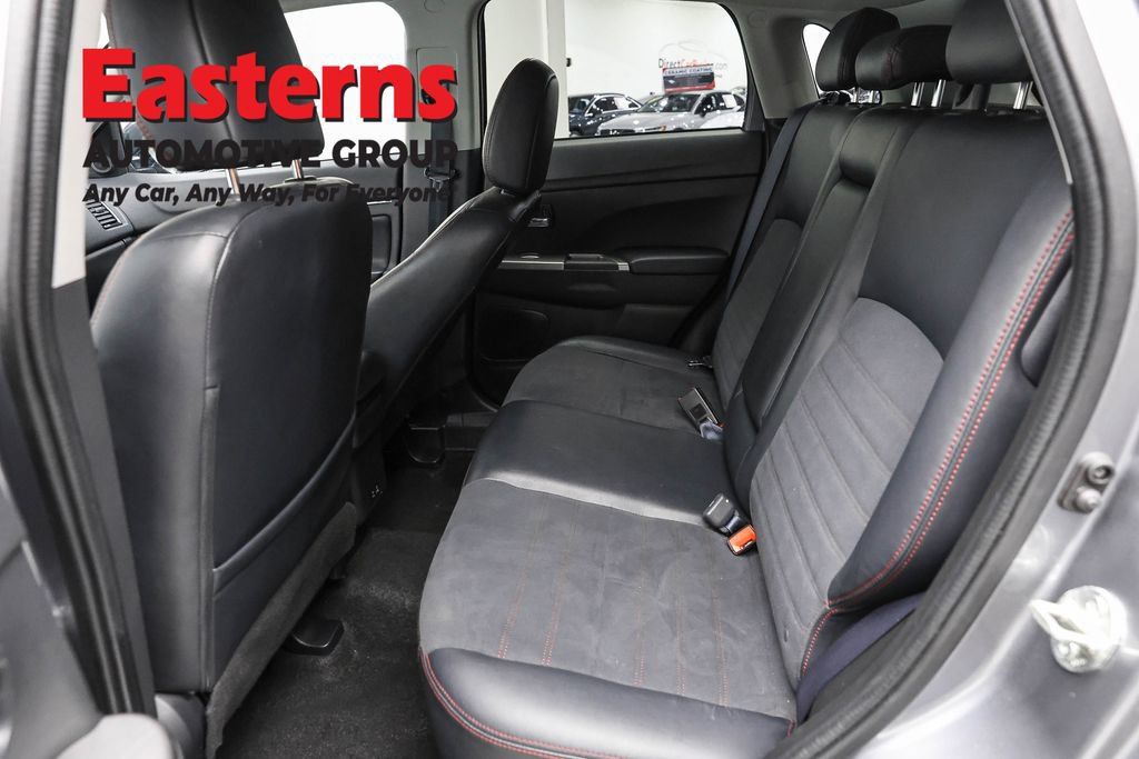 Used 2022 Mitsubishi Outlander Sport SE FWD image 21