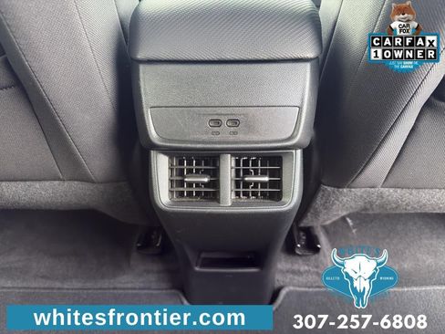 Used 2025 Chevrolet Equinox LT AWD/4WD image 12