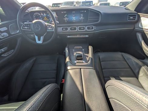 Used 2022 Mercedes-Benz GLS 450 4MATIC image 13