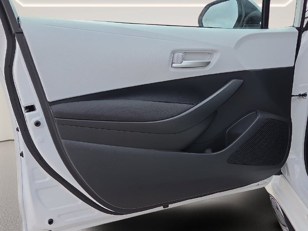 New 2027 Toyota Corolla SE FWD image 17
