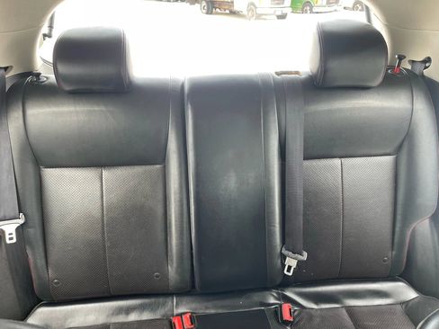 Used 2014 Nissan Juke SL image 15