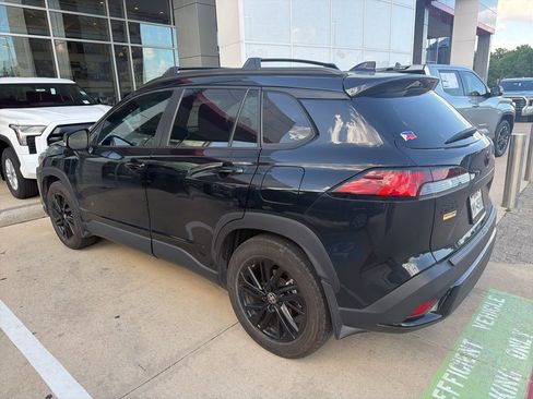 Used 2024 Toyota Corolla Cross AWD Hybrid image 9