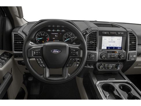 Used 2022 Ford F350 XLT w/ XLT Premium Package AWD/4WD image 4