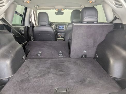 Used 2020 Jeep Compass Latitude FWD image 29