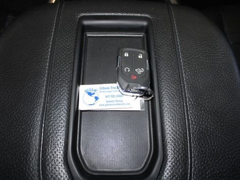 Used 2022 GMC Sierra 2500 Denali w/ Denali Black Diamond Edition image 28