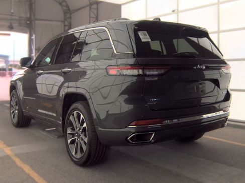 Used 2023 Jeep Grand Cherokee Overland w/ Advanced Protech Group III AWD/4WD image 3