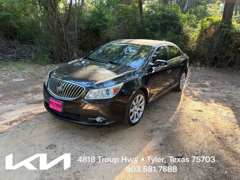 Used 2013 Buick LaCrosse Touring FWD image 3