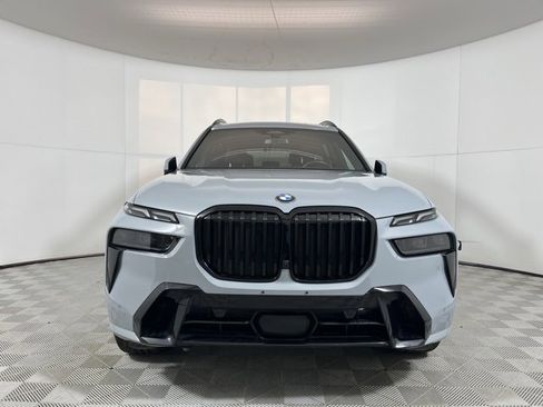 Used 2024 BMW X7 xDrive40i w/ M Sport Package image 2