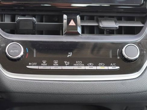 Used 2023 Toyota Corolla LE FWD image 24