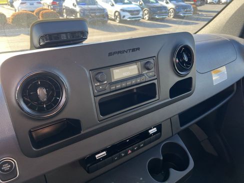 New 2025 Mercedes-Benz Sprinter 2500 image 26