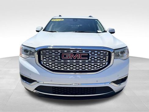 Used 2019 GMC Acadia Denali w/ Technology Package FWD image 6