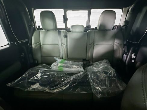 New 2026 Jeep Gladiator Mojave image 10