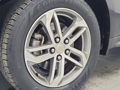 Used 2016 Chevrolet Equinox LTZ w/ Enhanced Convenience Package image 31