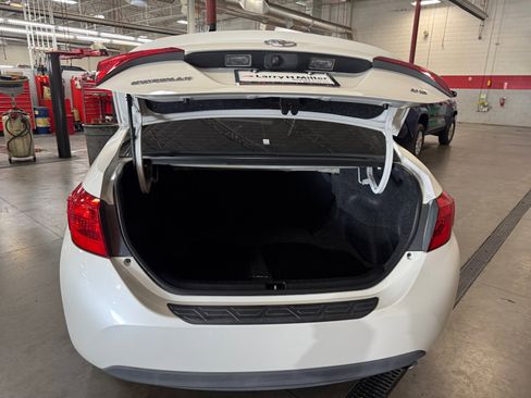 Used 2019 Toyota Corolla SE image 34
