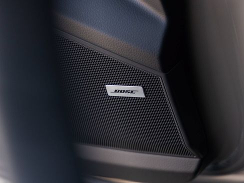 Certified 2026 Porsche Cayenne AWD/4WD image 22