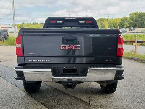 Used 2015 GMC Sierra 2500 SLT w/ Snow Plow Prep Package AWD/4WD image 10