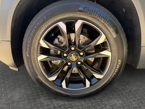 Used 2021 Chevrolet TrailBlazer LT w/ Convenience Package FWD image 9