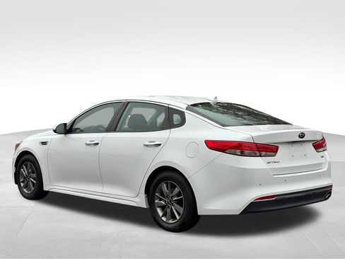 Used 2016 Kia Optima LX w/ Technology Package image 8