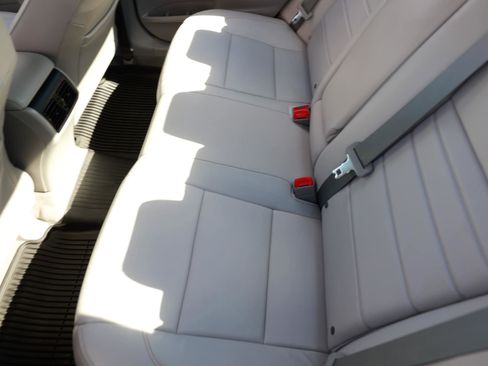 Used 2017 Toyota Camry XLE w/ Moonroof Package image 13