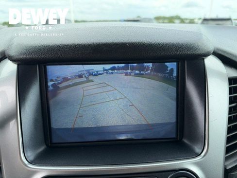 Used 2020 Chevrolet Suburban LT AWD/4WD image 18